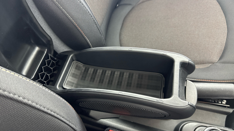 MINI Hatchback 1.5 Cooper Classic 3dr Auto [Comfort/Nav Pack] Petrol Hatchback